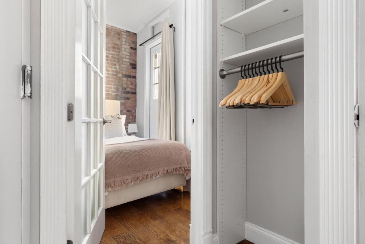 Les 2br W Private Balcony Wd Nr Park Nyc-1277 Apartamento